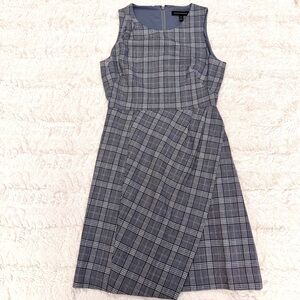 Banana Republic size 0 Petite Plaid Sheath Dress Gray & Black Midi whimsy goth